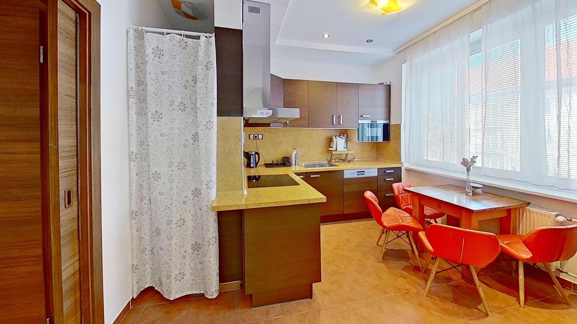 2Br Apt With Free Garage Parking, Close To The Historic Centre Bratysława Zewnętrze zdjęcie