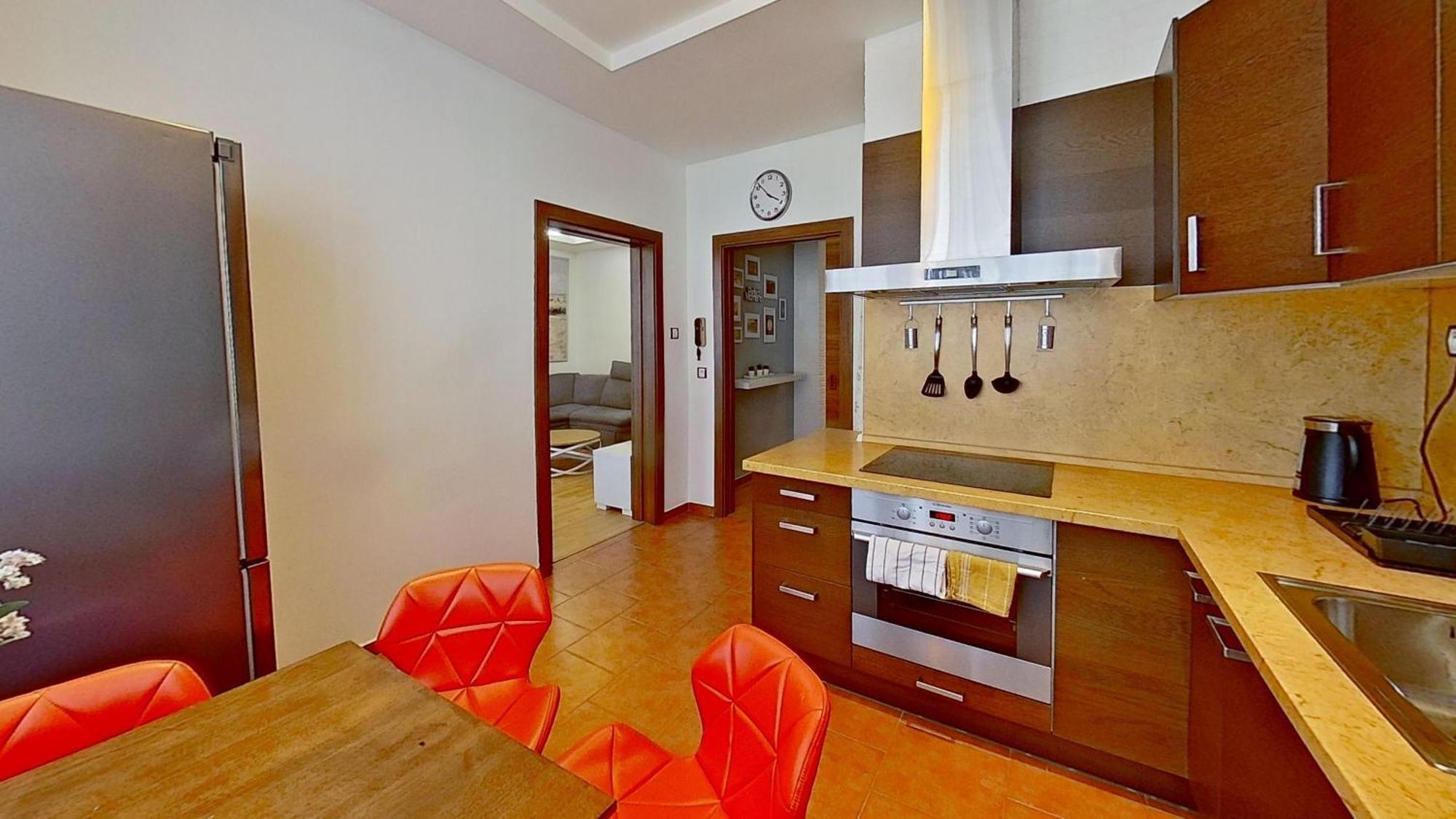 2Br Apt With Free Garage Parking, Close To The Historic Centre Bratysława Zewnętrze zdjęcie